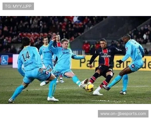 巴黎FC主场小胜南特一球展现稳健防守与高效进攻