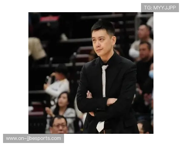 杨鸣总结CBA俱乐部杯失利:比赛强度与防守专注度不足是败因 杨鸣总结CBA俱乐部杯失利:比赛强度与防守专注度不足是败因